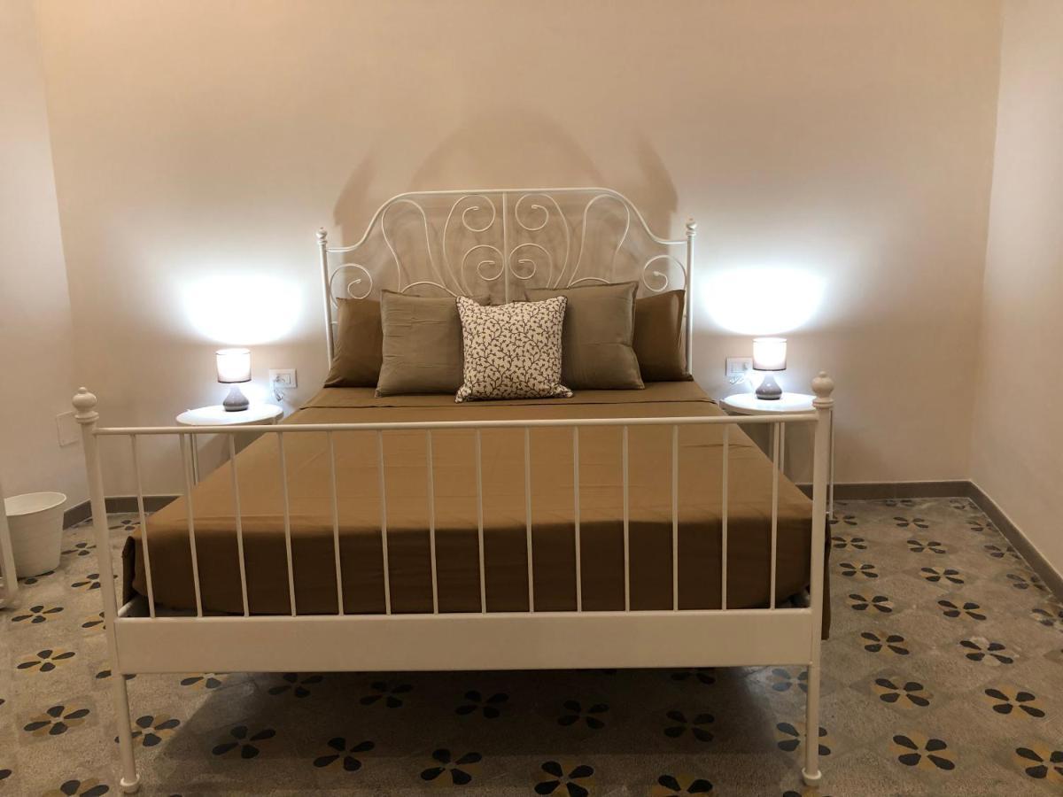 אבולה B&B Meliora Rooms מראה חיצוני תמונה