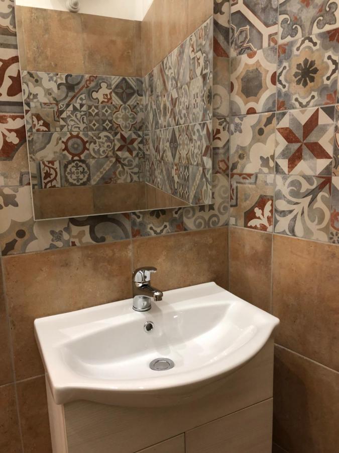 אבולה B&B Meliora Rooms מראה חיצוני תמונה